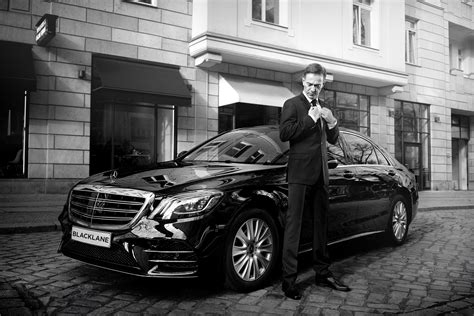 With Blacklane’s chauffeur service in Stuttgart, your driver will be ready to go whenever you are.You can book an hour, a full day or even multiple days in a row, which allows you to get comfortable with your driver. Start with a visit to the Staatsgalerie, where you can view the works of many of history’s best artists, …